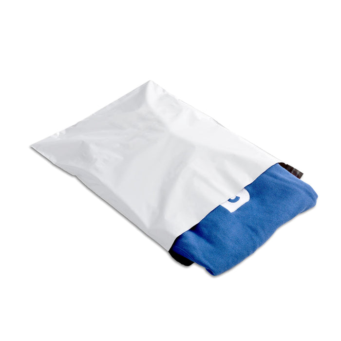 03 - Folienversandtasche (400+500+50) - Merch draußen